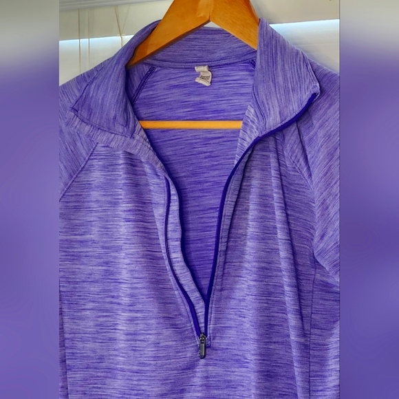 Under Armour 3/4 Zip Pullover Long Sleeve Heat Gear Moisture Wicking 💜 Medium - Picture 1 of 2